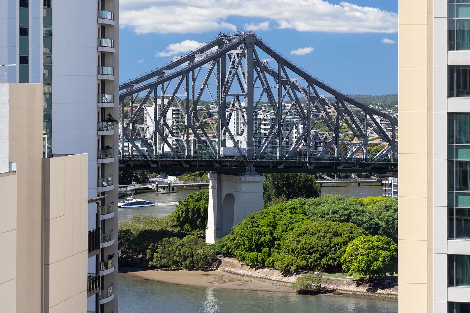 Mountain-view apartment near beach with balcony, rooftop pool, gym ...